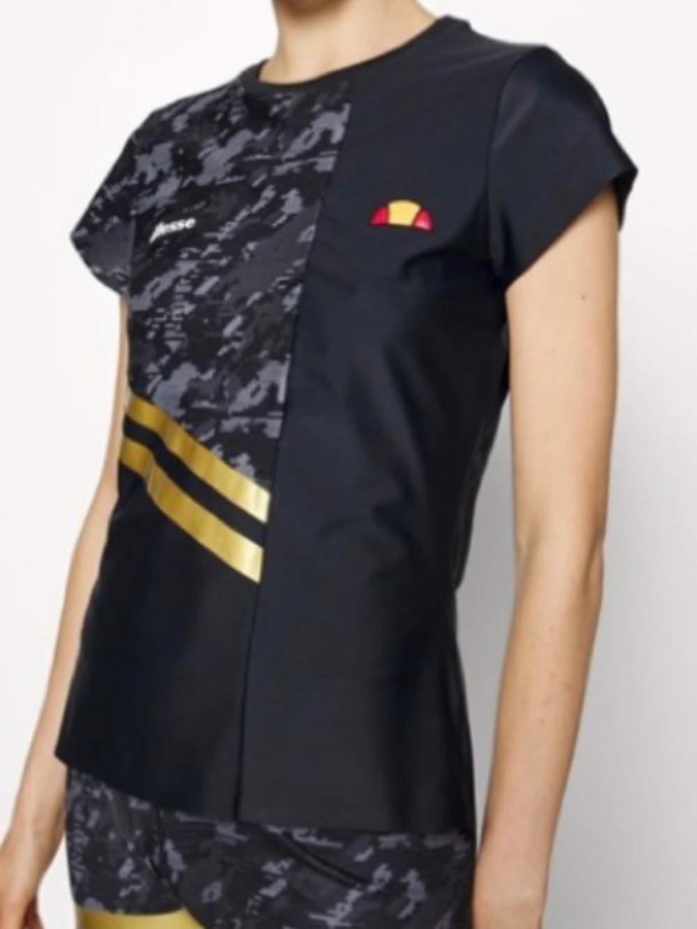 ellesse NWOT Women's Integral Tennis Top (L)